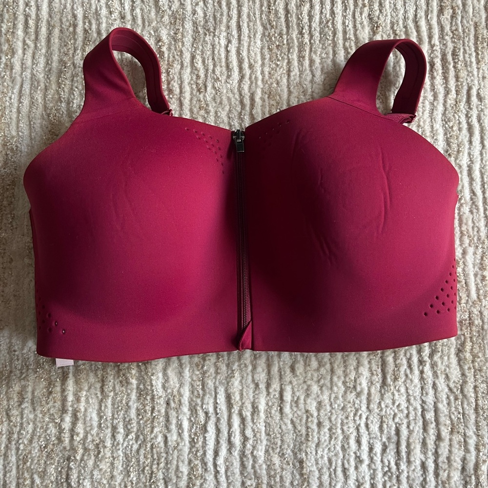NWT Victoria’s Secret Burgundy Sports Bra